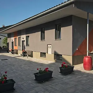 Drevi , Lublana Słowenia